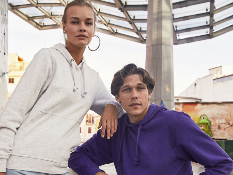 Clique Hoodie; sweater met capuchon en leverbaar in vele kleuren